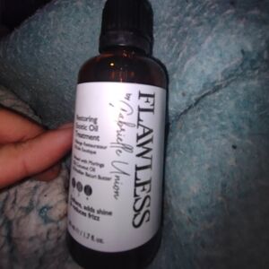 Flawless Restoring Exotic Oil Treatment